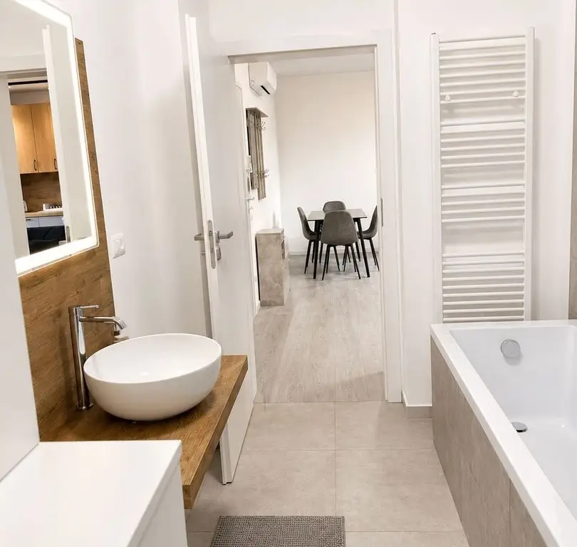 Inchiriez apartament 2 camera -zona Torontalului