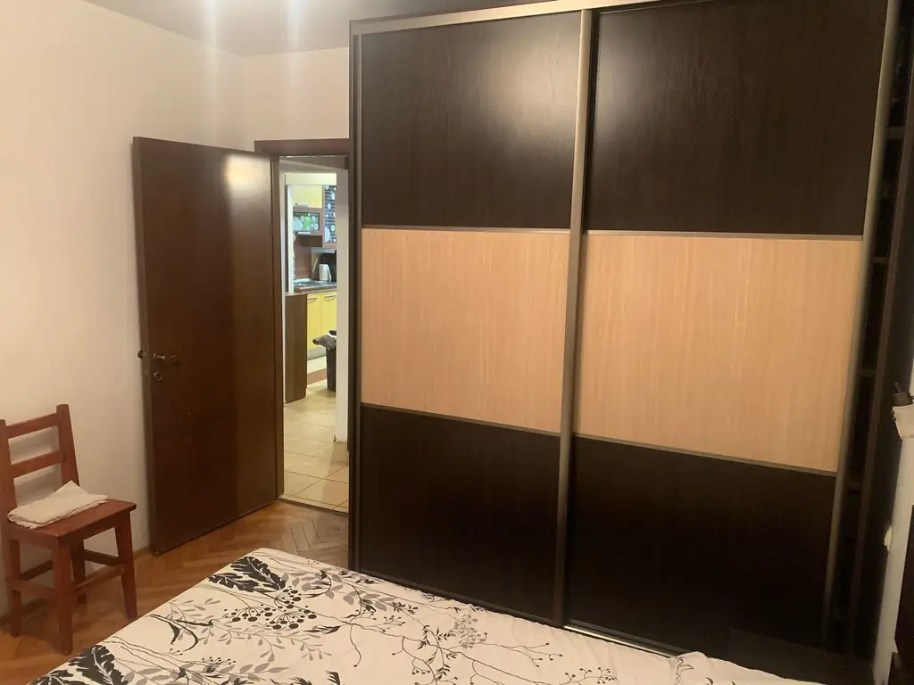 Apartament cu 3 camere, mobilat si utilat - Piata Centrala