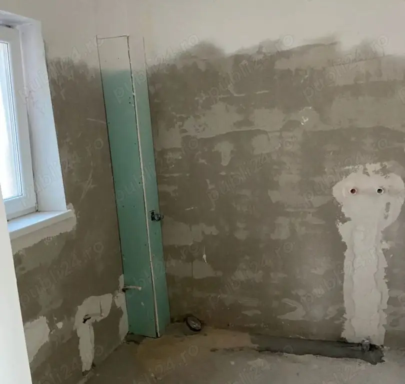 BRASADAS vinde penthouse 2 cam semifinisat-Smalard City.