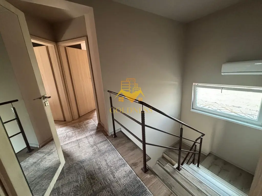 Duplex, 4 camere, modern, curte, terasă, 200mp teren, Florești