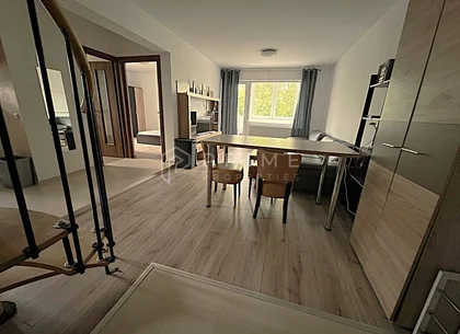 Apartament penthouse modern de vânzare, 4 camere, în Cornișa