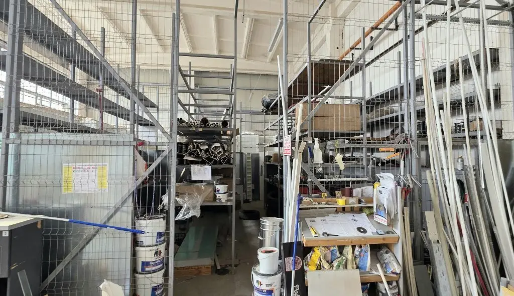 Republica spatiu industrial 200 mp de inchiriat