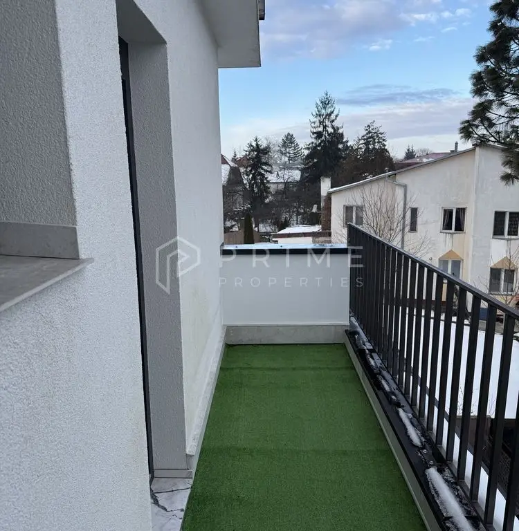 Apartament 3 camere cu terase – ultim etaj – zona str. Papiu Ilarian