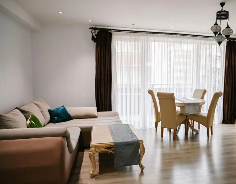 Apartament 3 camere elegant spațios și luminos în cartierul Urban Coresi