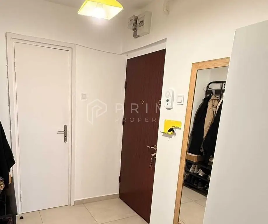 DE ÎNCHIRIAT: Apartament modern cu 2 camere și panoramă – Semicentral