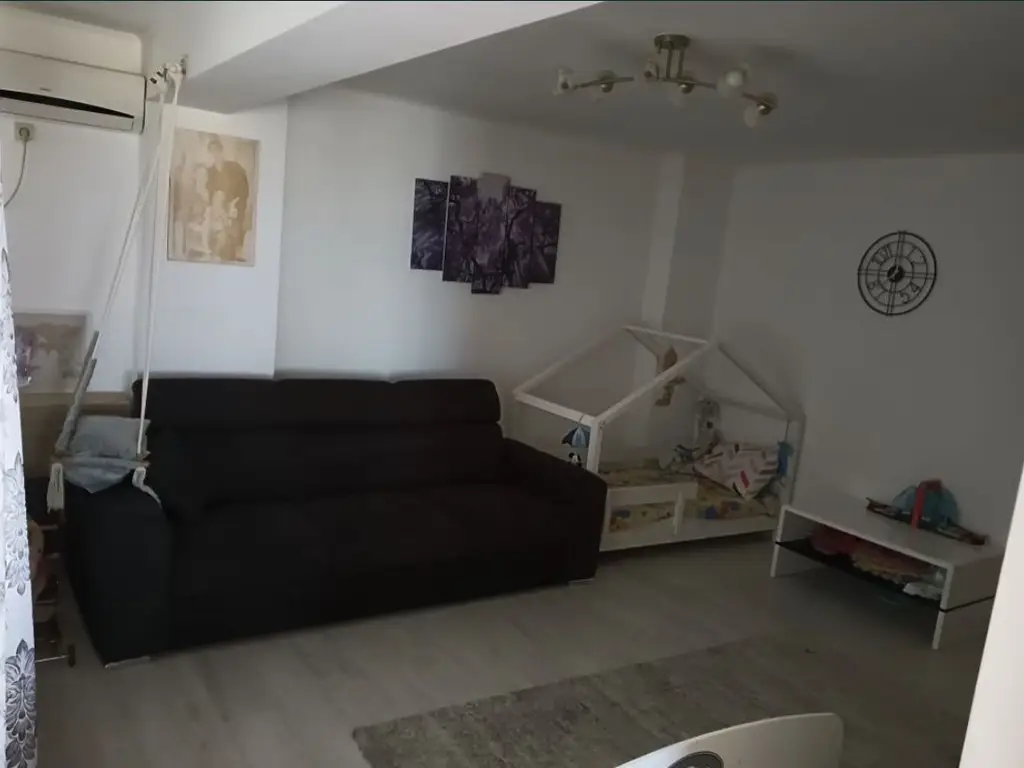 Vand apartament 2 camere decomandat