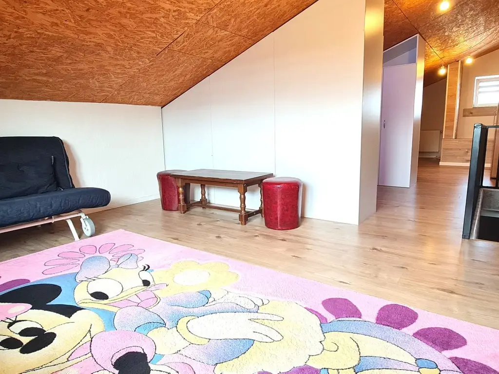 Casa semimobilata semiutilata modern cartier Izvor Tarlungeni Brasov