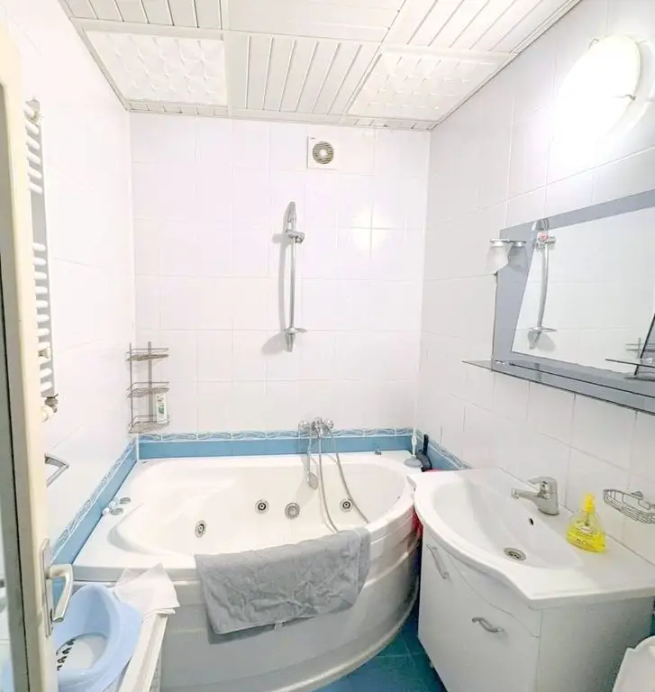 De vanzare apartament cu 2 camere in Tiglina 1, 60.000 euro