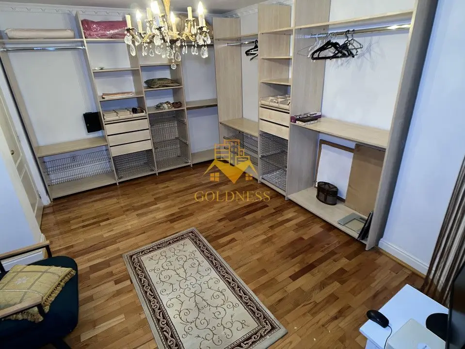 Casa individuala, 5 camere, curte, terasa, garaj, Gruia, zona Panoramic