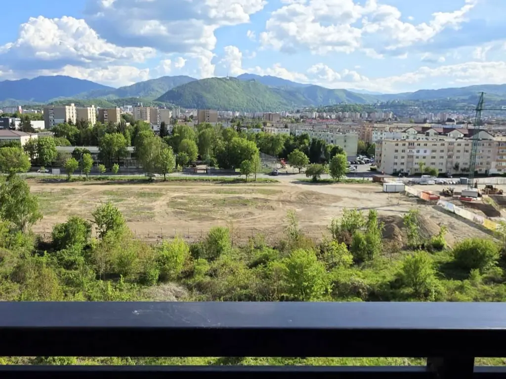 Apartament 3 camere de închiriat vedere spectaculoasă spre Tâmpa Qualis Coresi