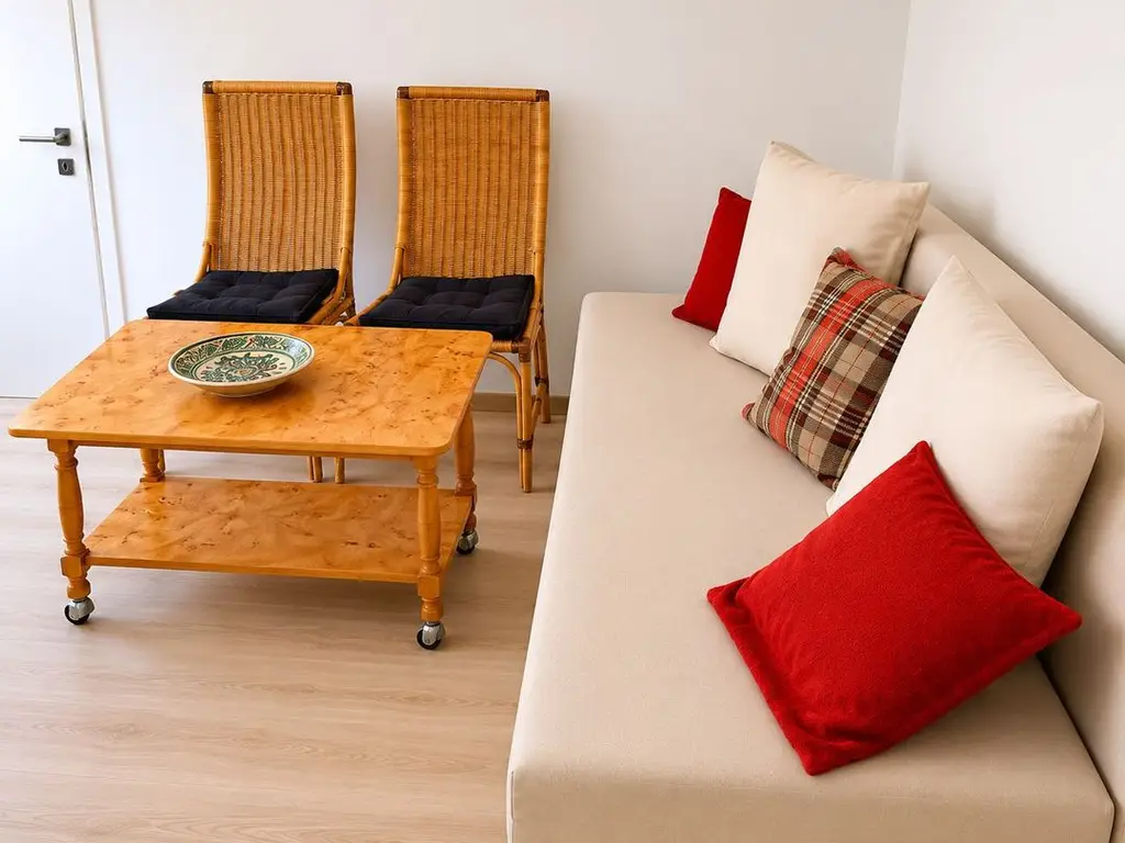 Apartament cochet cu 2 camere, situat la etajul 1 (Zona Dacia)