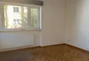 BRASADAS închiriază ap 3 cam etaj 1/3 Universitate.