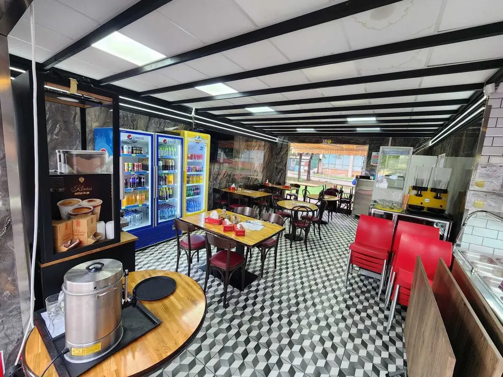 Restaurant$Gratar