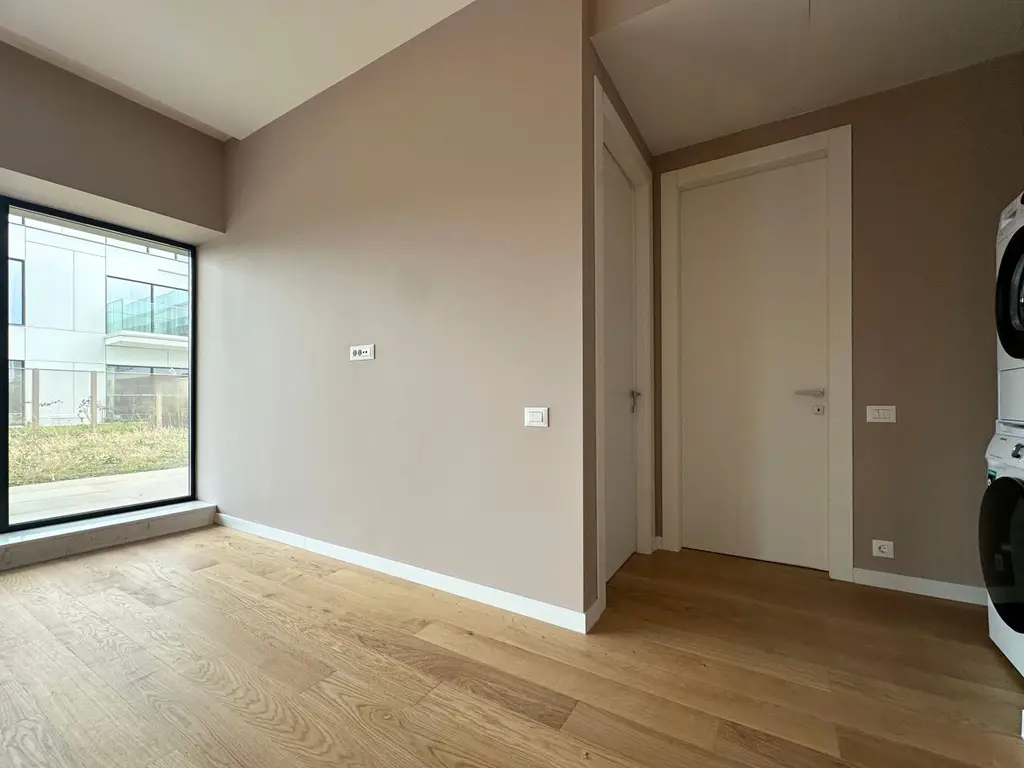 Închiriere apartament 4 camere cu grădină proprie ONE Verdi