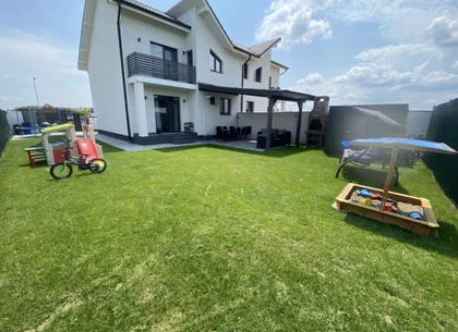 Casa 3 dormitoare tip duplex