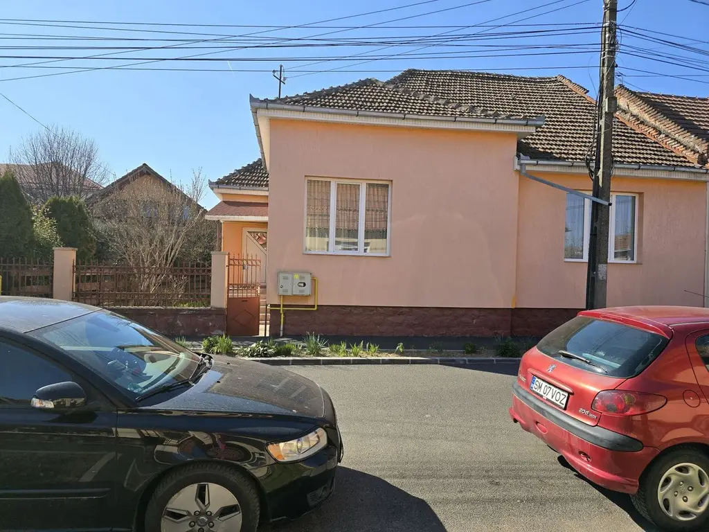 BRASADAS vinde casa 3 cam 120mp teren 7 ari zona Micro 17.