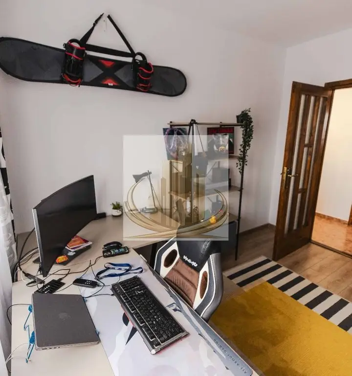 Apartament 4 camere Central 100mp 245000 euro