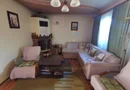 Casa individuala. Mobilata si utilata. Mosnita. Pozitie buna.