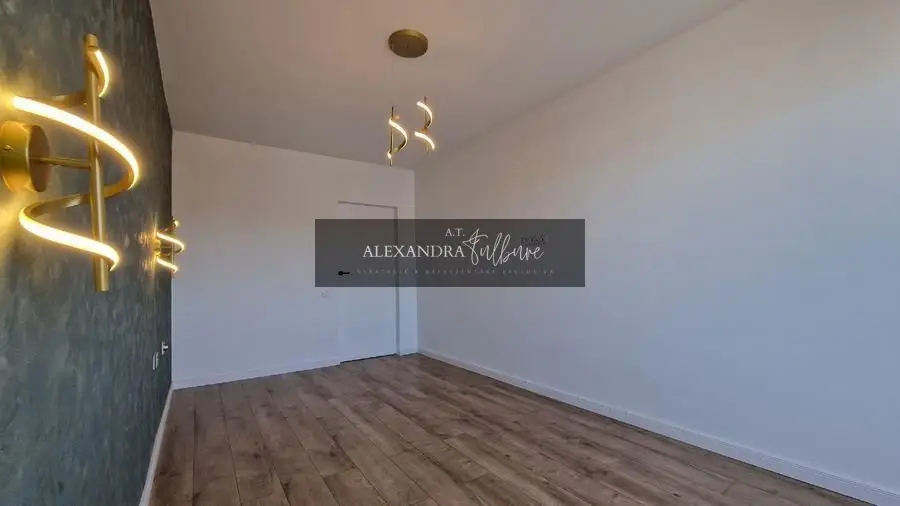Apartament 2 camere, etaj intermediar, terasa,