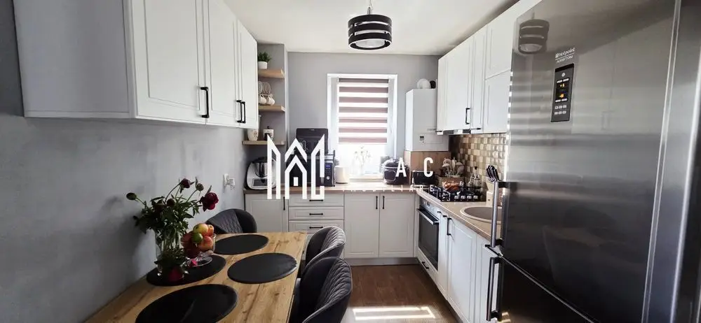 Apartament 3 camere | Decomandat | 2 Locuri de parcare | Turnișor