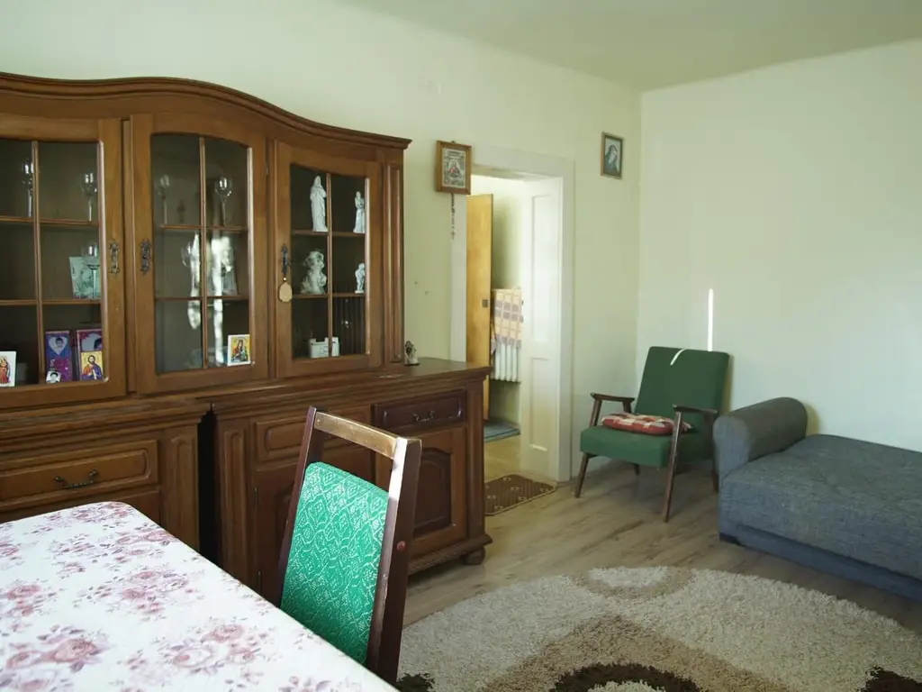 BRASADAS vinde casa individuala in zona Baritiu.