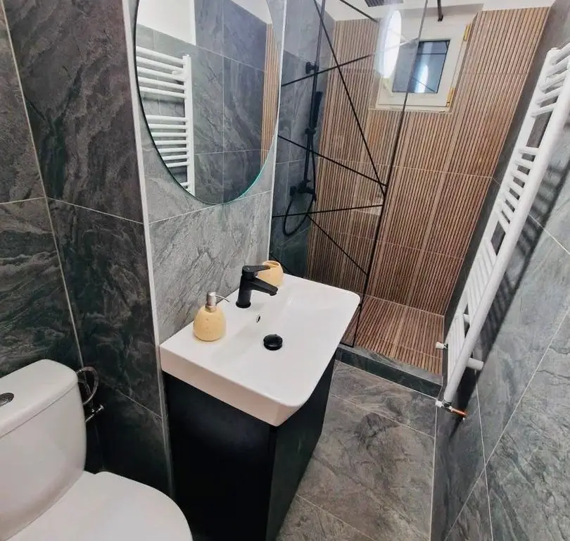 Apartament 3 camere de închiriat – Zona Dacia | 200 m de Iulius Mall |