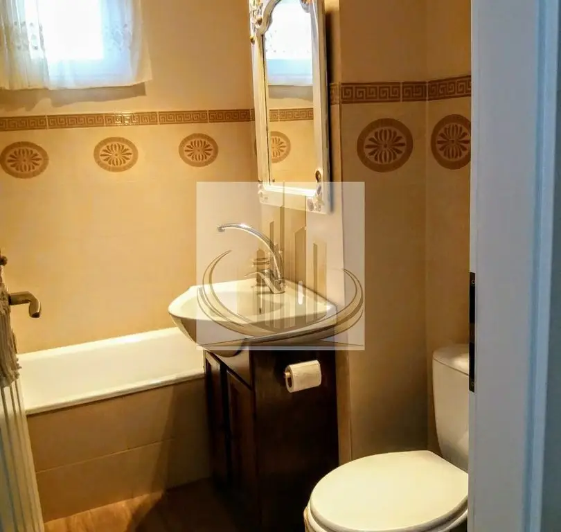 Apartament 3 camere 77mp Lipovei