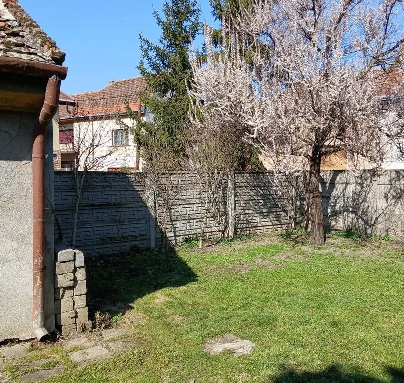 BRASADAS vinde casa cu 4 cam teren 360mp zona ULTRACENTRALĂ.