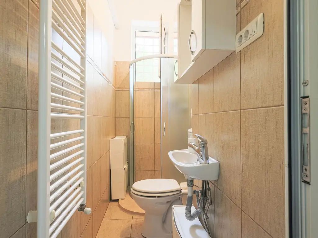 VÂNDUT! Apartament cu o cameră, Piața Catedralei, Arad.