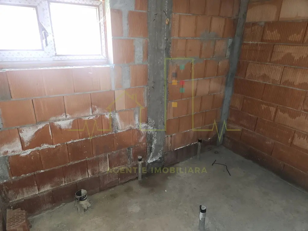 Casa individuala. 700 mp teren. Terasa mare. Suprafete generoase.