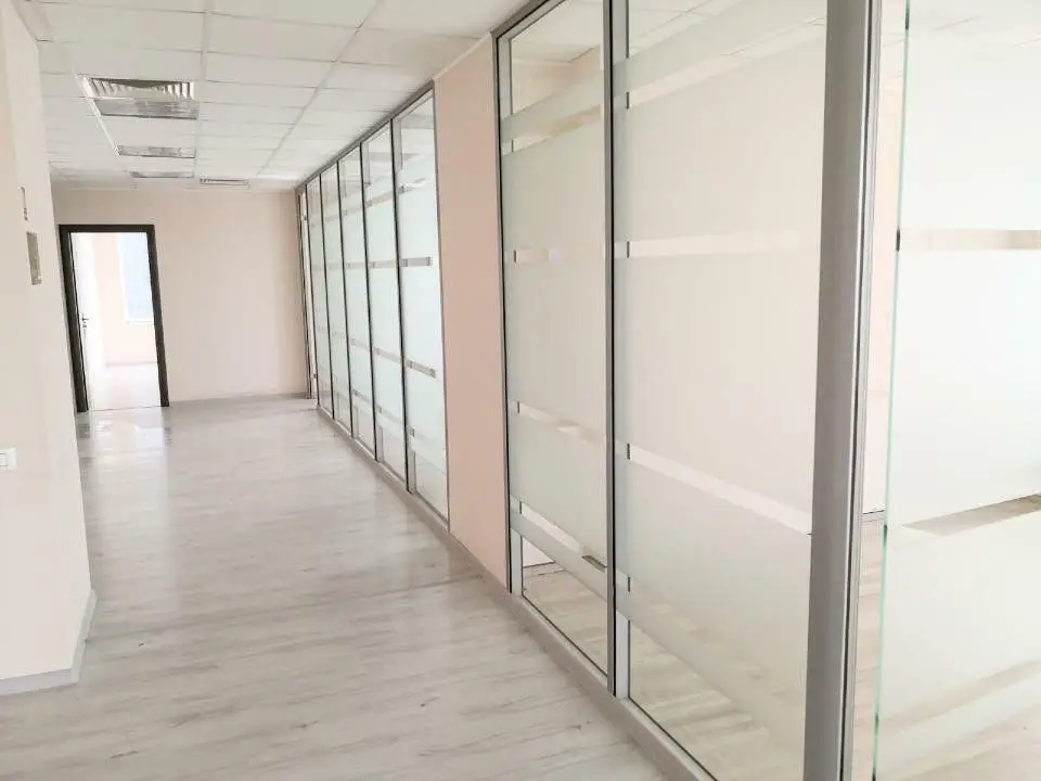 Spatiu birou de vanzare etaj 4 Grozavesti langa metrou