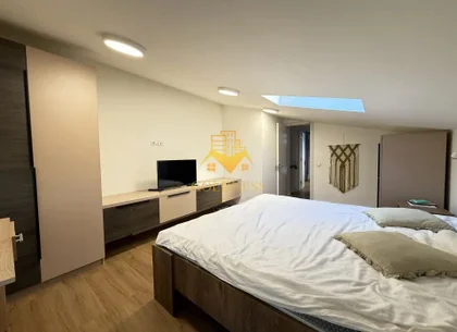 Casă / Vilă cu 3 camere, premium, 220 mp teren, Gheorgheni,Iulius Mall