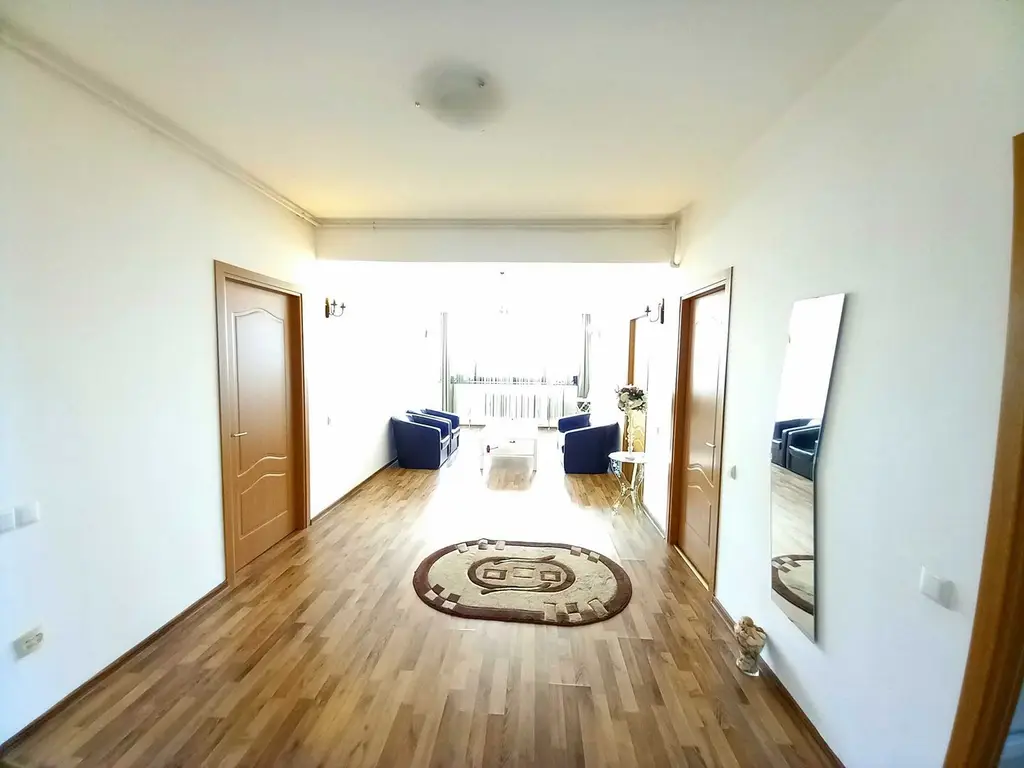 Apartament 98 mp, 4 camere, padurea Baneasa, gradinita privata, scoala