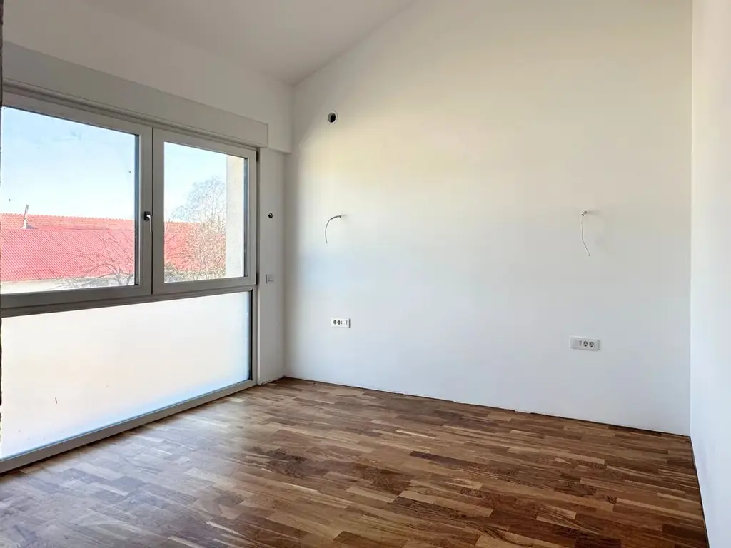 Casă smart de vânzare 4 camere Tehnologie premium Eficiență energetică ridicată