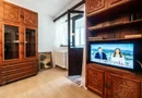 Inchiriez ap 2 camere, semi-decom, renovat, sector 6, 400 Euro/luna