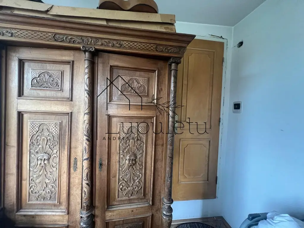 Casă de Vanzare | 200 MPU | Teren 305 MPU | Ultracentral
