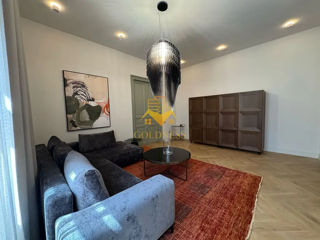 2 camere, Lux, Ultracentral, Parcare, Prima Inchiriere, Piata Unirii