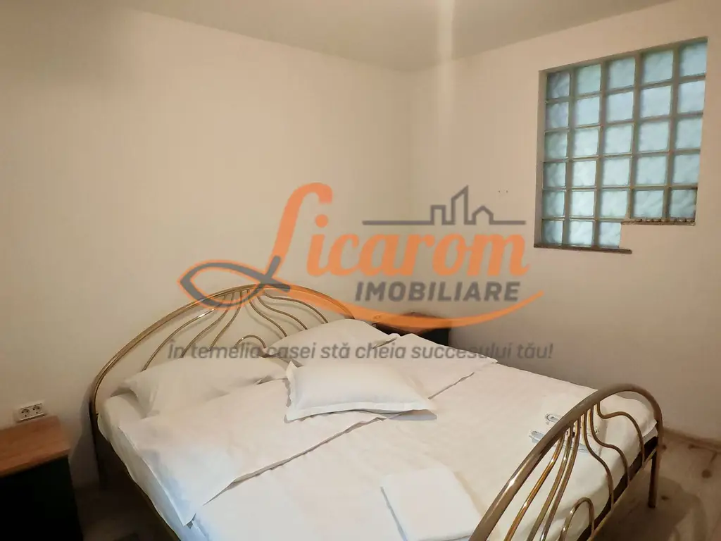 Vila 10 camere,pretabil compartimentare in 2 unitati separate,ASTRA.