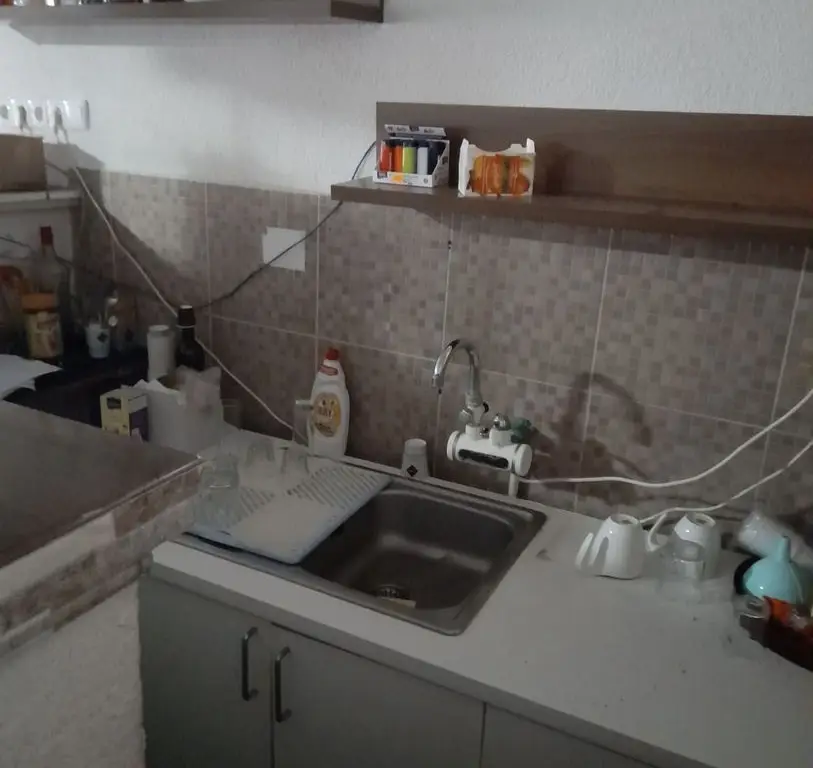 Vand casa cu grajd si teren in Satu Mare Com Craidorolot Jud Satu Mare 2