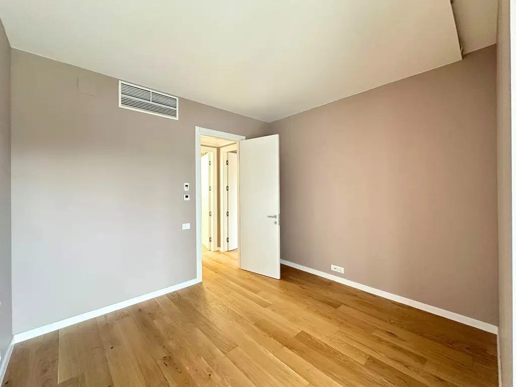 Închiriere apartament 4 camere cu grădină proprie ONE Verdi