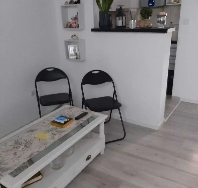 Vând garsonieră zona Ostrovului Satu Mare