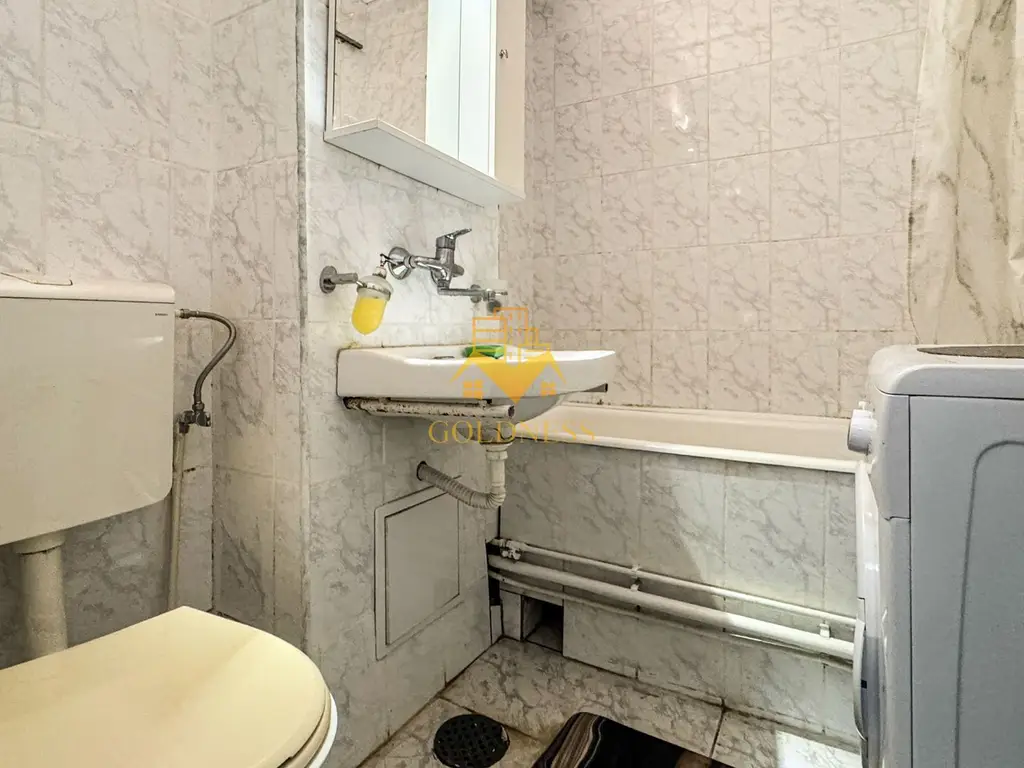 O camere, 31 mp, Gheorheni, Constantin Brancusi Zona BT, Mega Image
