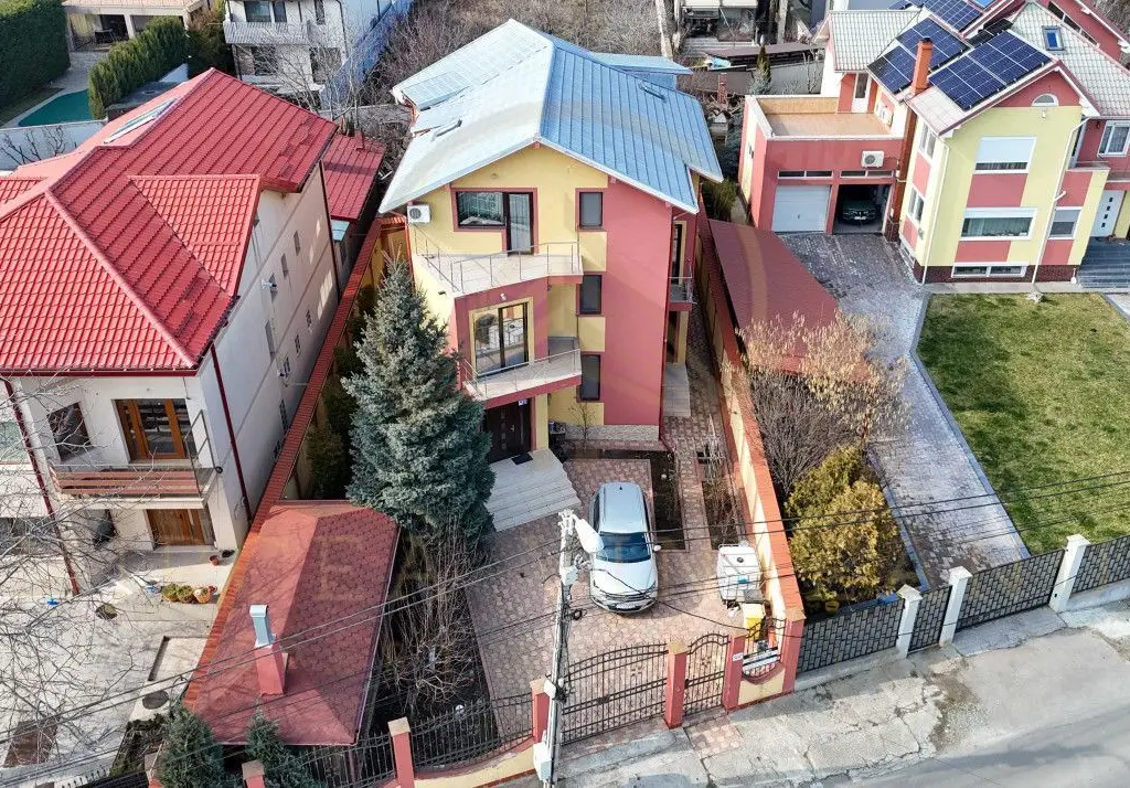 Casă Palazu Mare | Ideală pentru familie extinsă sau activitate mixta