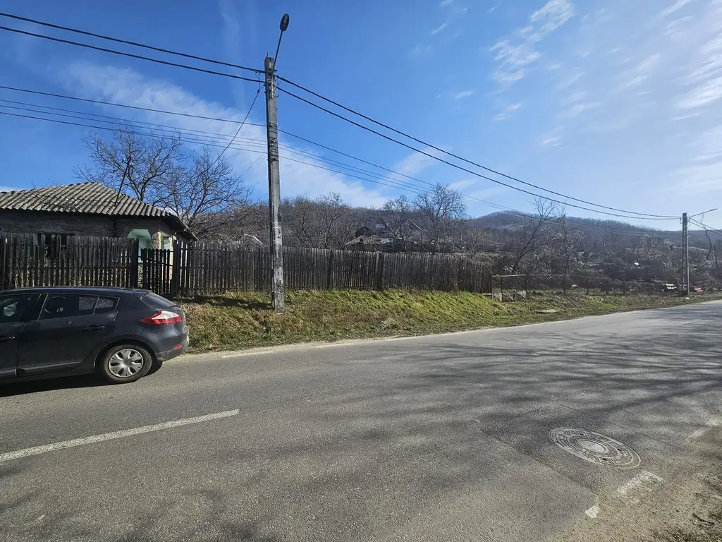 Teren 690 mp, deschidere 50 m, utilități – 1 km Primăria Ștefănești