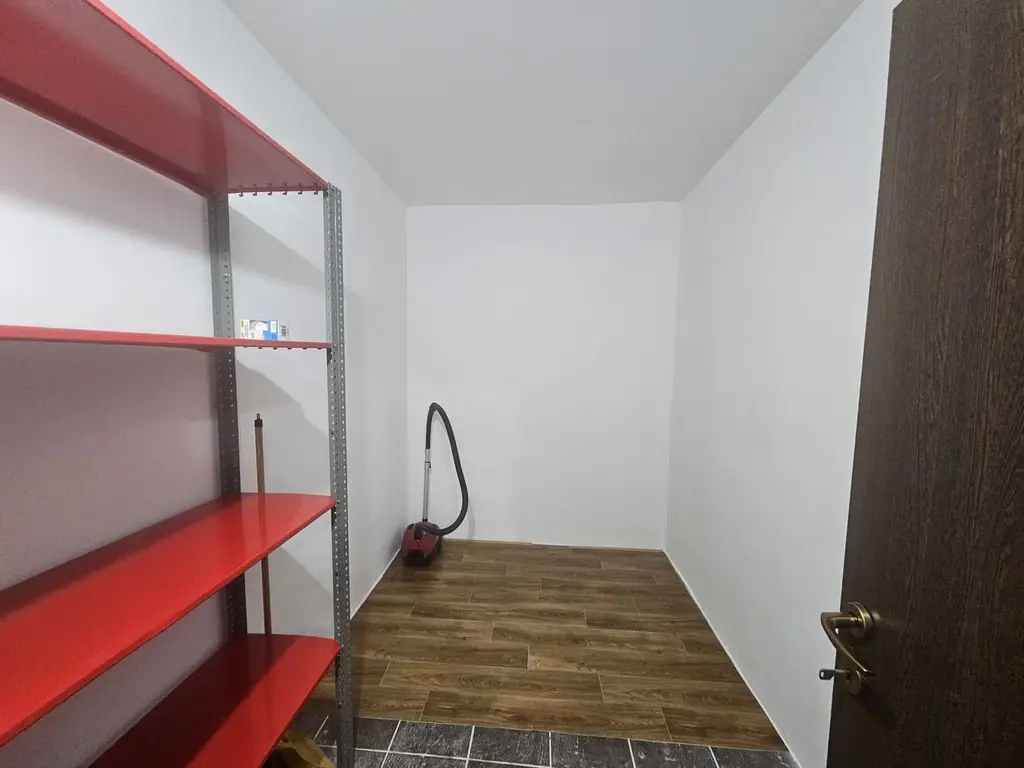 Apartament 2 camere, bloc 2010, garaj, Centru - Nord