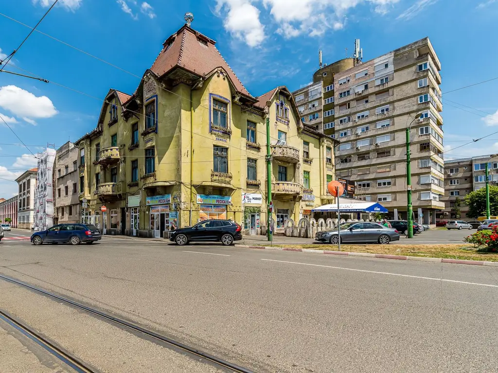 REZERVAT! Spatiu comercial ,cu vitrina de in zona Boul Rosu.