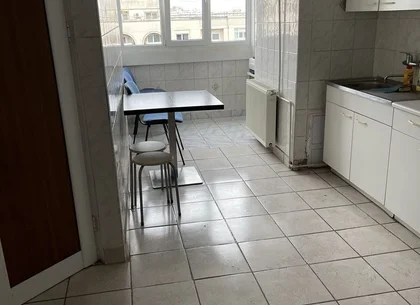 Vand 3camere mare stradal din Blvdul Decebal Bucuresti
