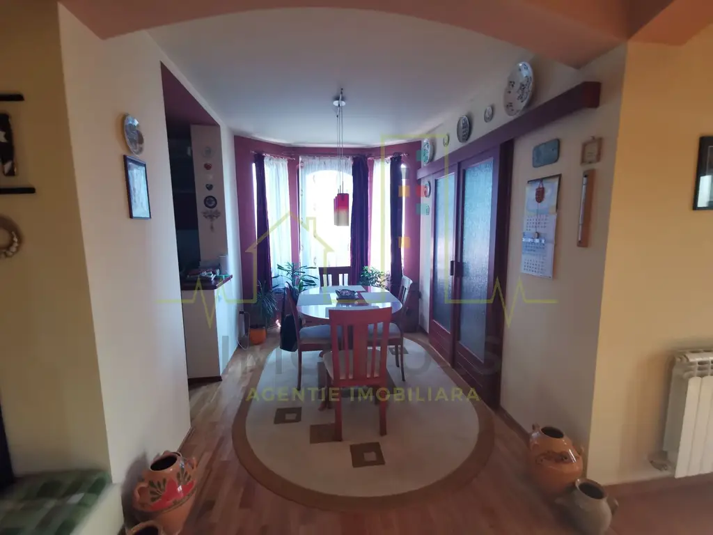 Casa individuala. Mobilata si utilata. Mosnita. Pozitie buna.