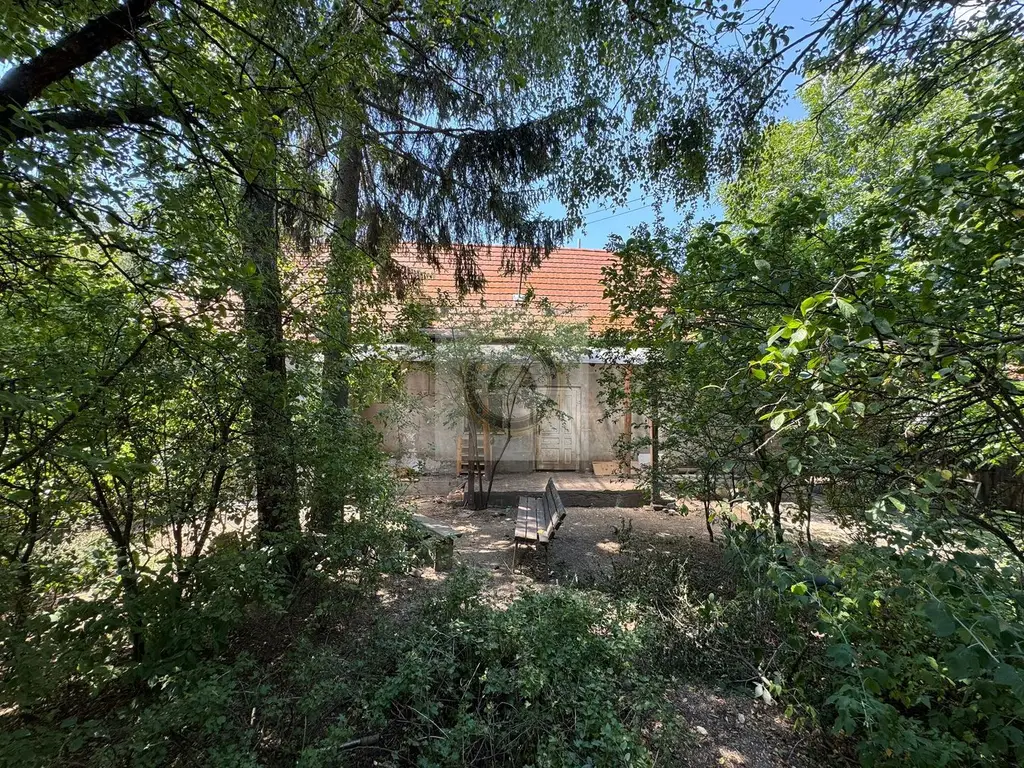 Teren și casă de vânzare în Miercurea Ciuc (central, strada Leliceni)