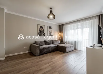Apartament ultrafinisat la cheie cu 2 camere decomandat Piata Mica